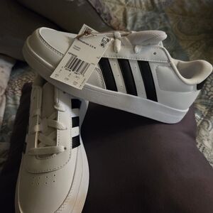 Adidas Kids 41/2 = 6.5 Womens  White and Black Sneakers